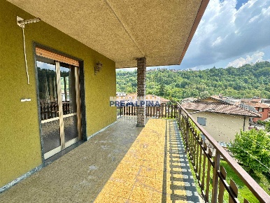 Foto Appartamento in Via Roma 25, Colzate Centro di 125 m² con 3 locali