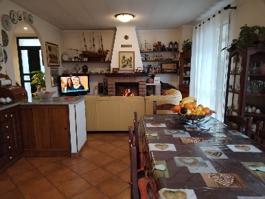 Foto Villa unifamiliare a Vallebona Centro di 330 m² con 5 locali