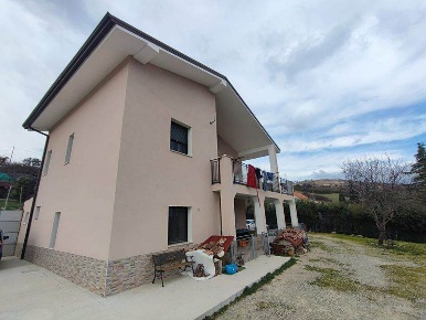 Foto Villa unifamiliare in Contrada Cannitelli  12, Vaglio Basilicata