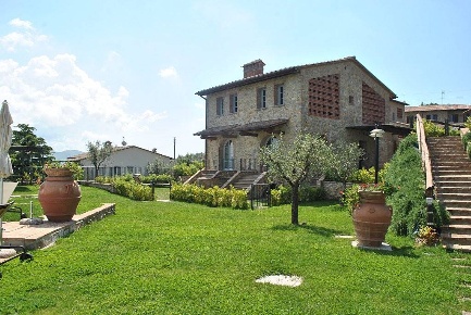 Foto Appartamento a Chianni Centro di 142 m² con 5 locali in vendita