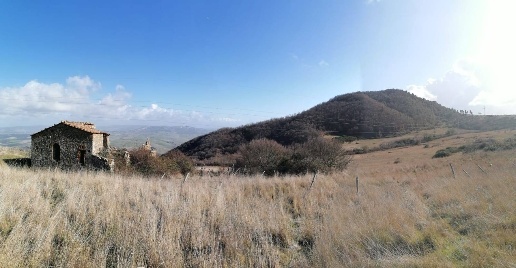 Foto Appartamento a Montecatini Val di Cecina Centro di 400 m² con 5 locali