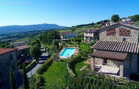 Foto Appartamento a Chianni Centro di 142 m² con 4 locali in vendita