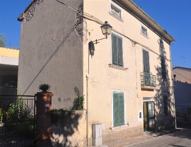 Foto Appartamento in Via Roma, Castellina Marittima in vendita