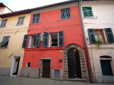 Foto Appartamento in Via Borgo San Bernardo  20, Brugnato Centro di 88 m²
