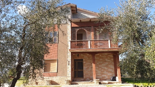 Foto Villa unifamiliare in CONTRADA SAN NICOLA, Montecarotto di 192 m²