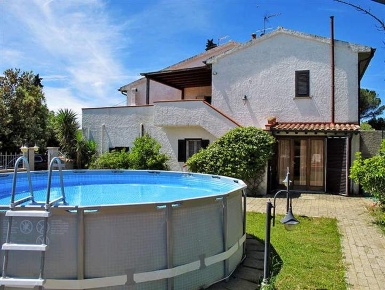 Foto Appartamento in Via Roma, Castellina Marittima in vendita