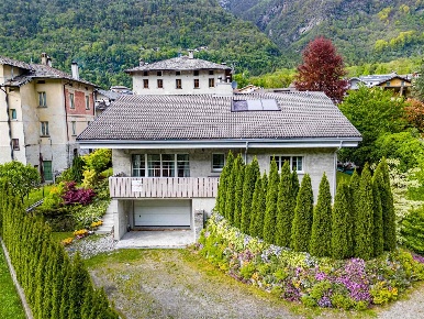 Foto Villa unifamiliare in Strada comunale dei giardini 2A, Piuro Prosto
