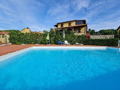 Foto Appartamento in Località Apparita SNC, Riparbella di 82 m² in vendita