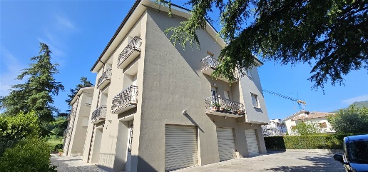 Foto Appartamento a Caldarola di 125 m² con 5 locali in vendita