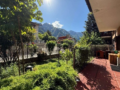 Foto Villa a schiera in Via Libero della Briotta 277, Novate Mezzola Centro