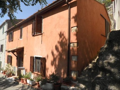 Foto Appartamento in Via Giuseppe Mazzini, Castellina Marittima in vendita