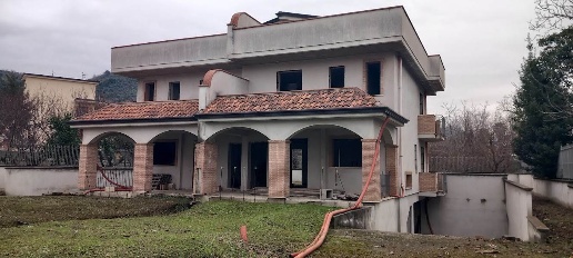 Foto Villa bifamiliare in via Nazionale 1, Liveri di 210 m² con 7 locali