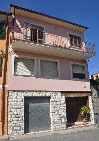 Foto Appartamento in Via Trento, Castellina Marittima in vendita