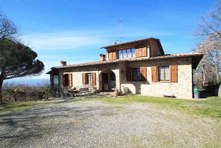 Foto Villa unifamiliare in Strada Comunale di Cignano, Radda in Chianti