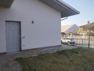 Foto Appartamento a Pognano di 138 m² con 3 locali in vendita