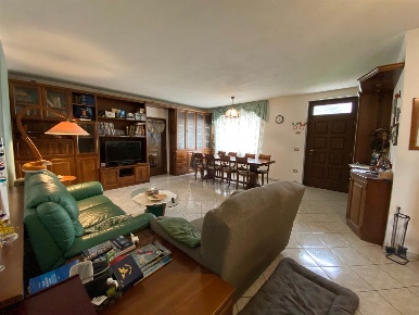 Foto Villa unifamiliare in Echallod Superiore 6, Arnad in vendita