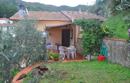 Foto Villa unifamiliare in Via della Repubblica, Castellina Marittima