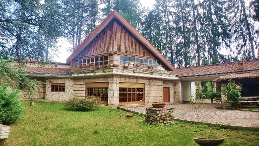 Foto Villa unifamiliare a Arcinazzo Romano Altipiani Di Arcinazzo di 360 m²