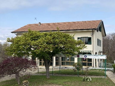 Foto Villa unifamiliare a Mottalciata di 640 m² con 18 locali in vendita