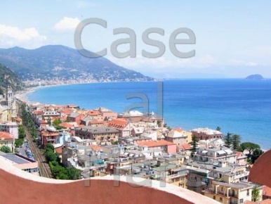 Foto Villa unifamiliare in Via Dante 200, Laigueglia di 130 m² con 5 locali