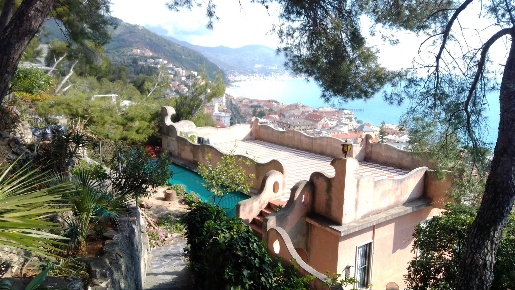 Foto Villa unifamiliare in Via Dante 200, Laigueglia di 130 m² con 5 locali