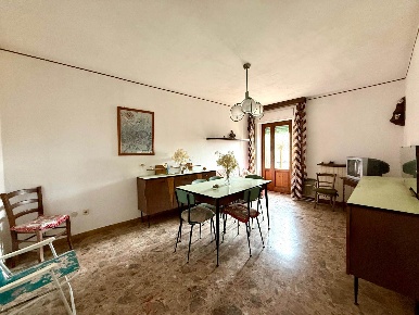 Foto Appartamento in Via Palestro 8, Guardistallo di 110 m² con 8 locali