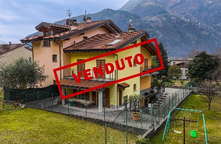 Foto Villa bifamiliare in Via Della Guardia 60, Novate Mezzola Centro