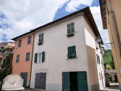 Foto Appartamento in Via Vecchia 12, Sesta Godano Centro di 116 m²