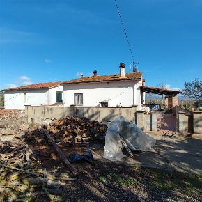 Foto Appartamento a Riparbella di 120 m² con 16 locali in vendita