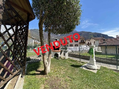 Foto Appartamento in Via Crollalanza 6, Mese di 70 m² con 3 locali