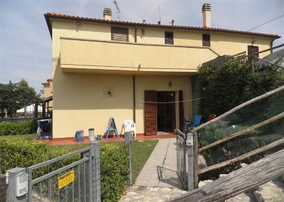 Foto Appartamento in Via Solferino, Castellina Marittima in vendita