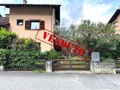 Foto Appartamento in Via Libero della Briotta 251, Novate Mezzola Centro