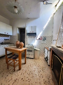 Foto Appartamento in Via Garibaldi, Casperia Centro di 80 m² con 3 locali