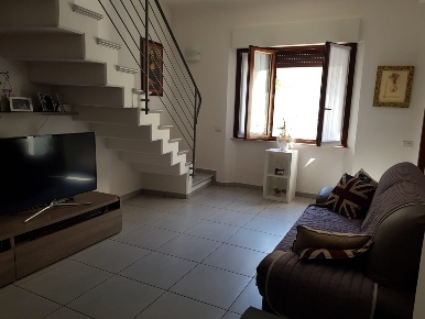 Foto Villa unifamiliare a Montecarotto Barberini di 180 m² con 8 locali