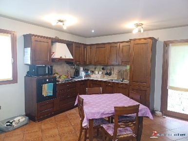 Foto Villa unifamiliare in Via Castello, Sellero Centro di 250 m²