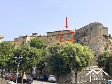 Foto Appartamento in Via  Tomassoli, Casperia Centro di 206 m² con 5 locali