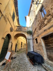 Foto Appartamento a Casperia Centro di 178 m² con 4 locali in vendita