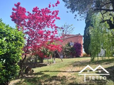 Foto Villa unifamiliare in SS313, Torri in Sabina di 210 m² con 7 locali