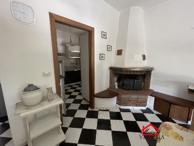Foto Appartamento a Montignoso Debbia, Cervaiolo di 154 m² con 5 locali
