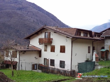 Foto Appartamento in Via Tenente Pasquini, Sonico Centro di 84 m²