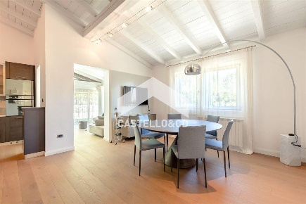 Foto Villa unifamiliare in Via S. Michele, Soiano del Lago Soiano di 225 m²