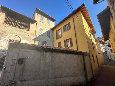 Foto Appartamento in via della torre, Ello di 128 m² con 3 locali