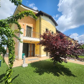 Foto Villa a schiera in Via Don Testa, Cortenuova in vendita