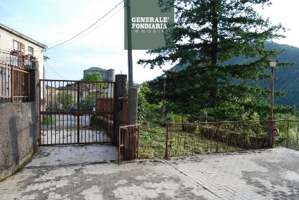Foto Appartamento a Calice al Cornoviglio di 90 m² con 4 locali in vendita
