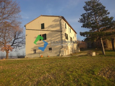 Foto Appartamento a Chiusdino di 150 m² con 6 locali in vendita