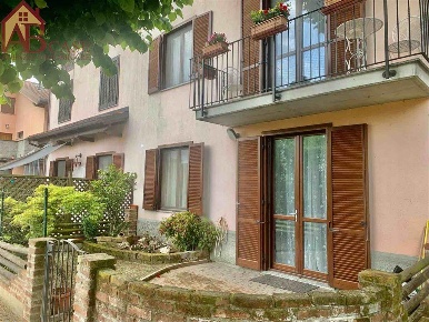Foto Appartamento in via borgo san siro, Zerbolò di 90 m² con 3 locali