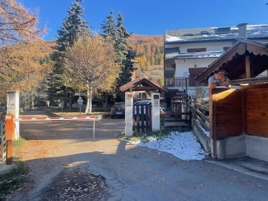 Foto Appartamento in VIA CHAMBRE D'OR, Sauze d'Oulx di 55 m² con 2 locali