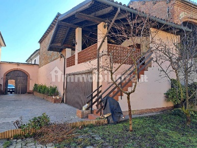 Foto Villa bifamiliare a Frugarolo di 320 m² in vendita