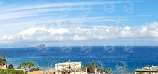 Foto Appartamento a Laigueglia di 77 m² con 4 locali in vendita