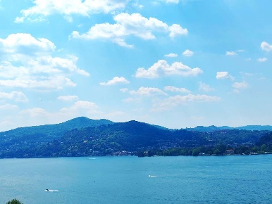 Foto Appartamento in Via frazione Sorto  8, Blevio di 165 m² con 4 locali